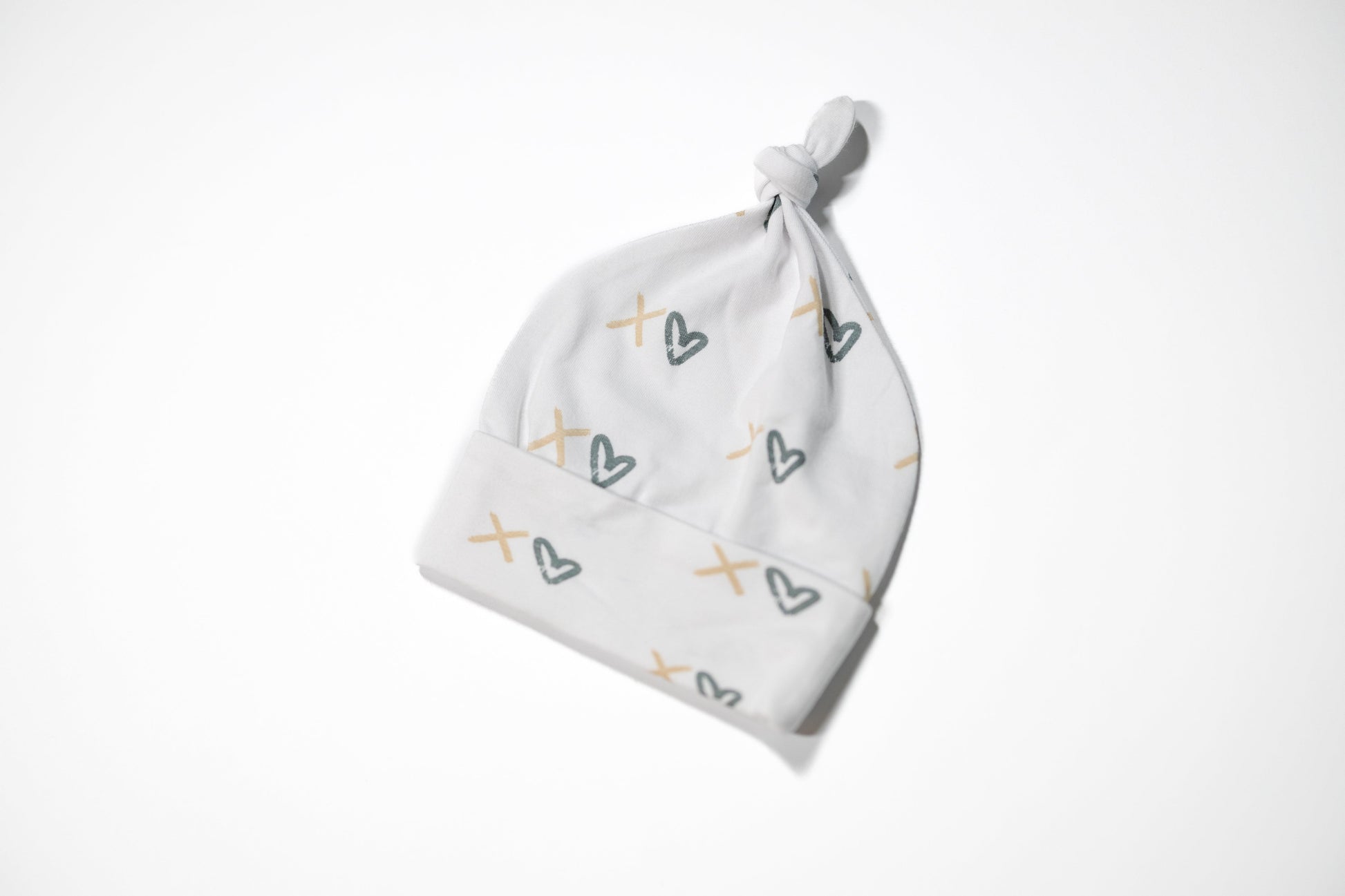 XOXO - Organic Cotton Baby Top Knot Hat - CARLOMAR